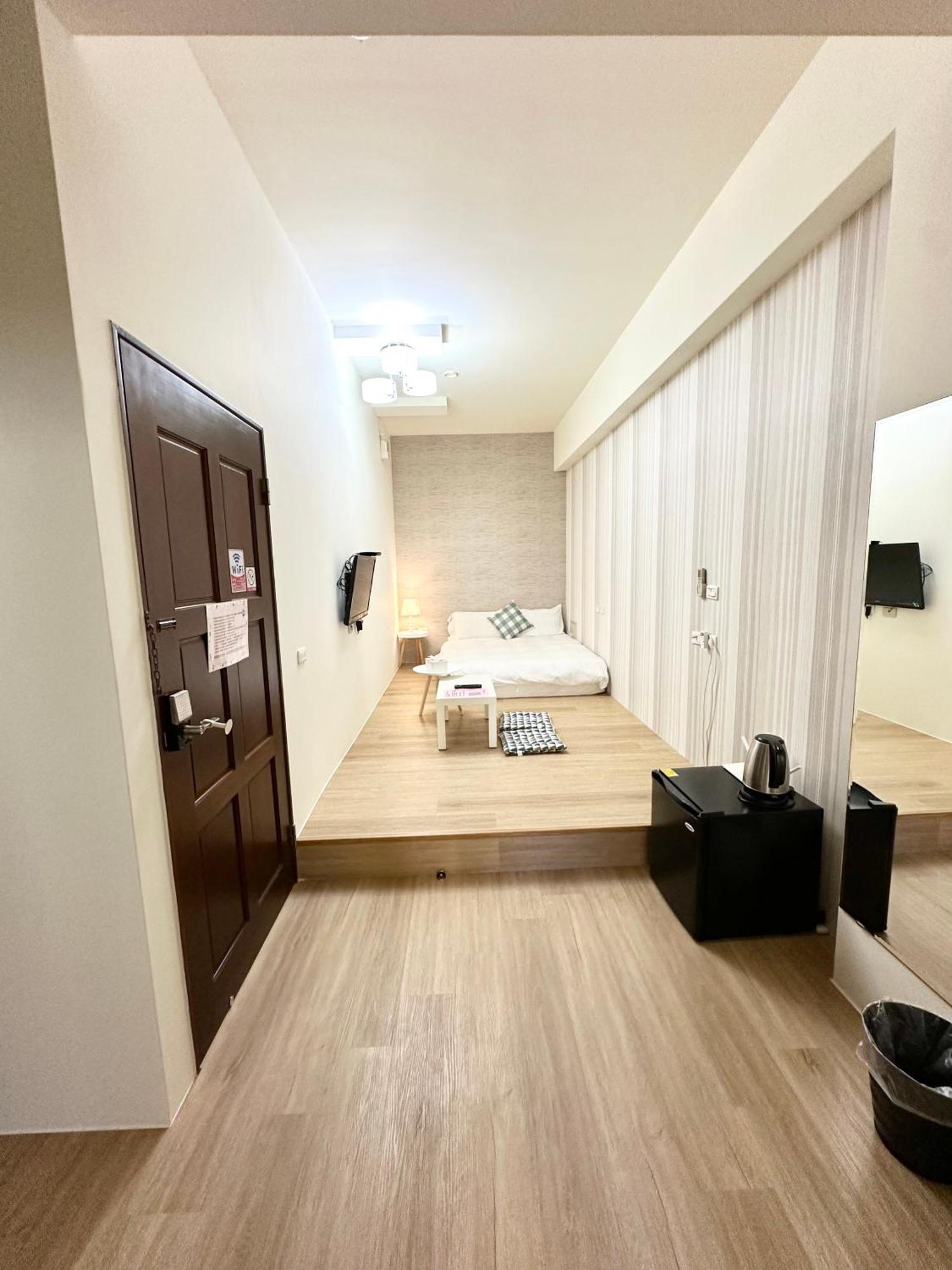 花漾四季民宿市中心附停車位 自助入住 可包棟 Hualien City Ngoại thất bức ảnh